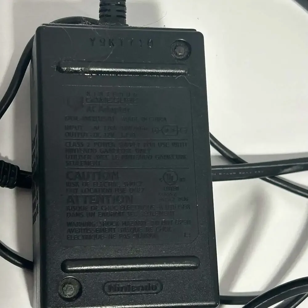 Nintendo GameCube DOL-001 Black Console Turn on Won’t Read Discs
